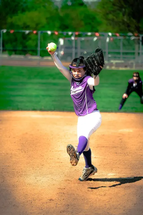 Softball GE — 11