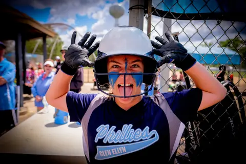 Softball GE — 18